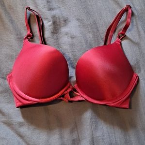 32C Victoria's Secret Bombshell Plunge Red Bra